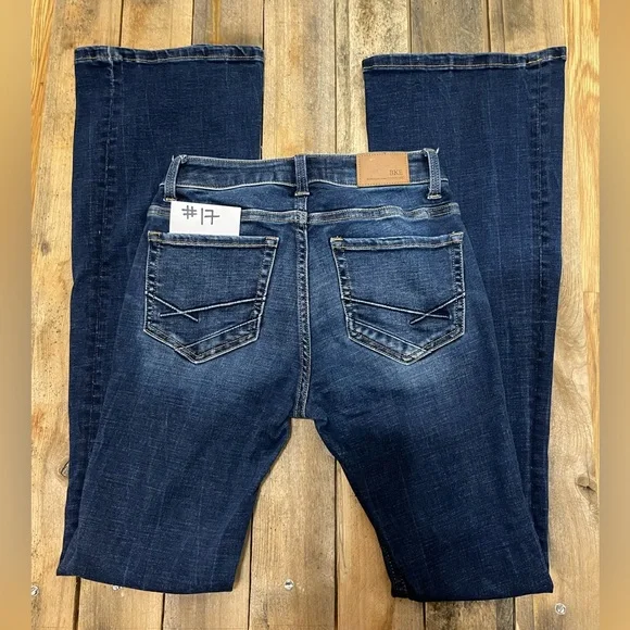 BKE ANDI - Picture 2 of 7